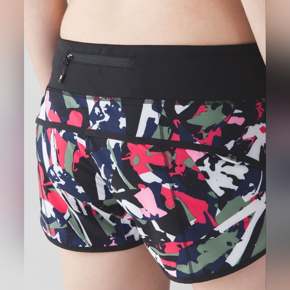 Lululemon Speed Short 2.5" Size 4